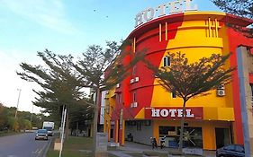 New Wave Hotel Nilai 1